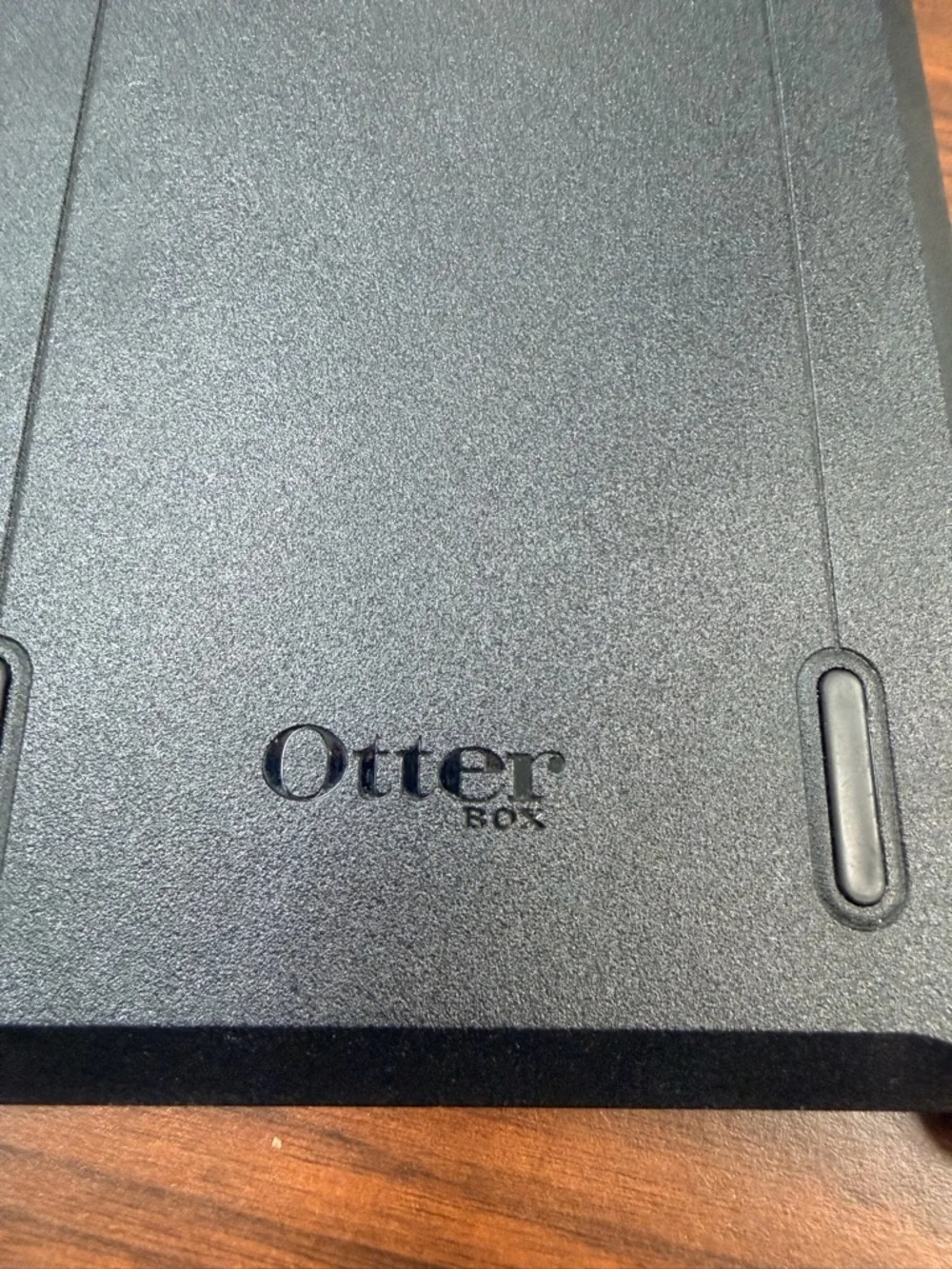 OtterBox Defender 22 for IPad Gen. 5 Black Protective Tablet Case 2 pieces GUC